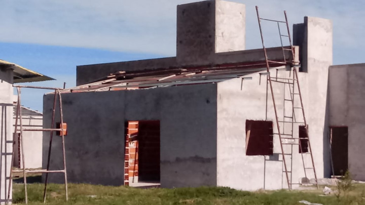 Se construyen 51 viviendas en Concepción del Uruguay, Caseros y Enrique Carbó
