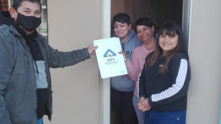 Más de 130 familias de Concepción del Uruguay cuentan con las escrituras de sus viviendas sociales