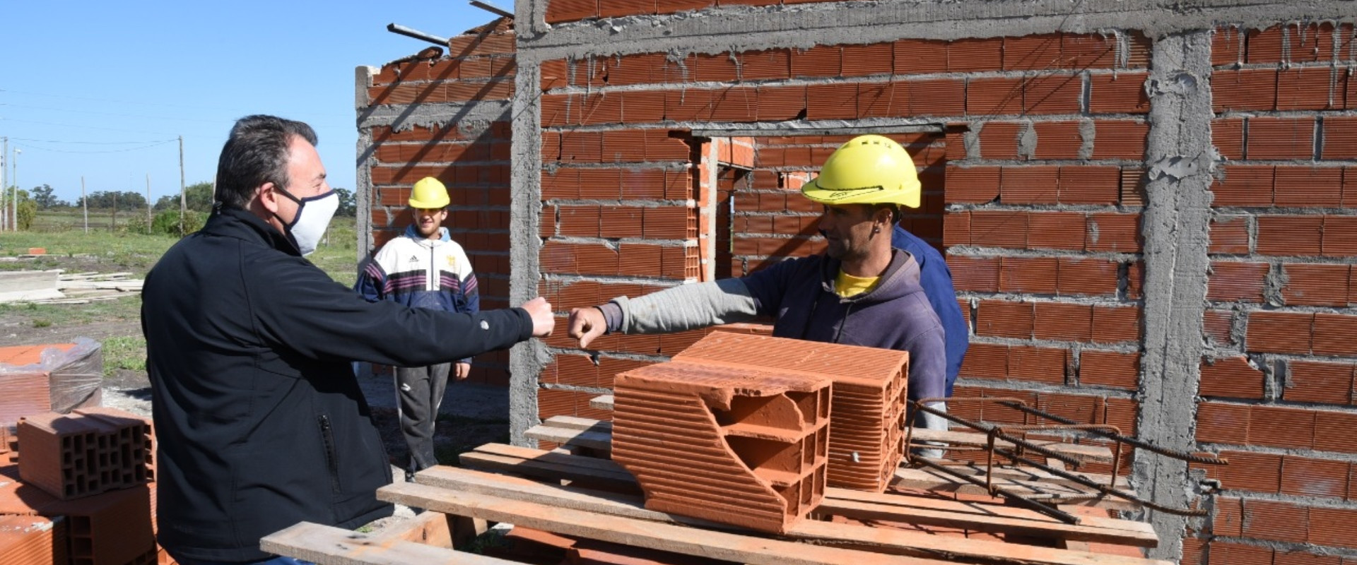 Construirán 46 viviendas para trabajadores municipales de Concepción del Uruguay y Chajarí