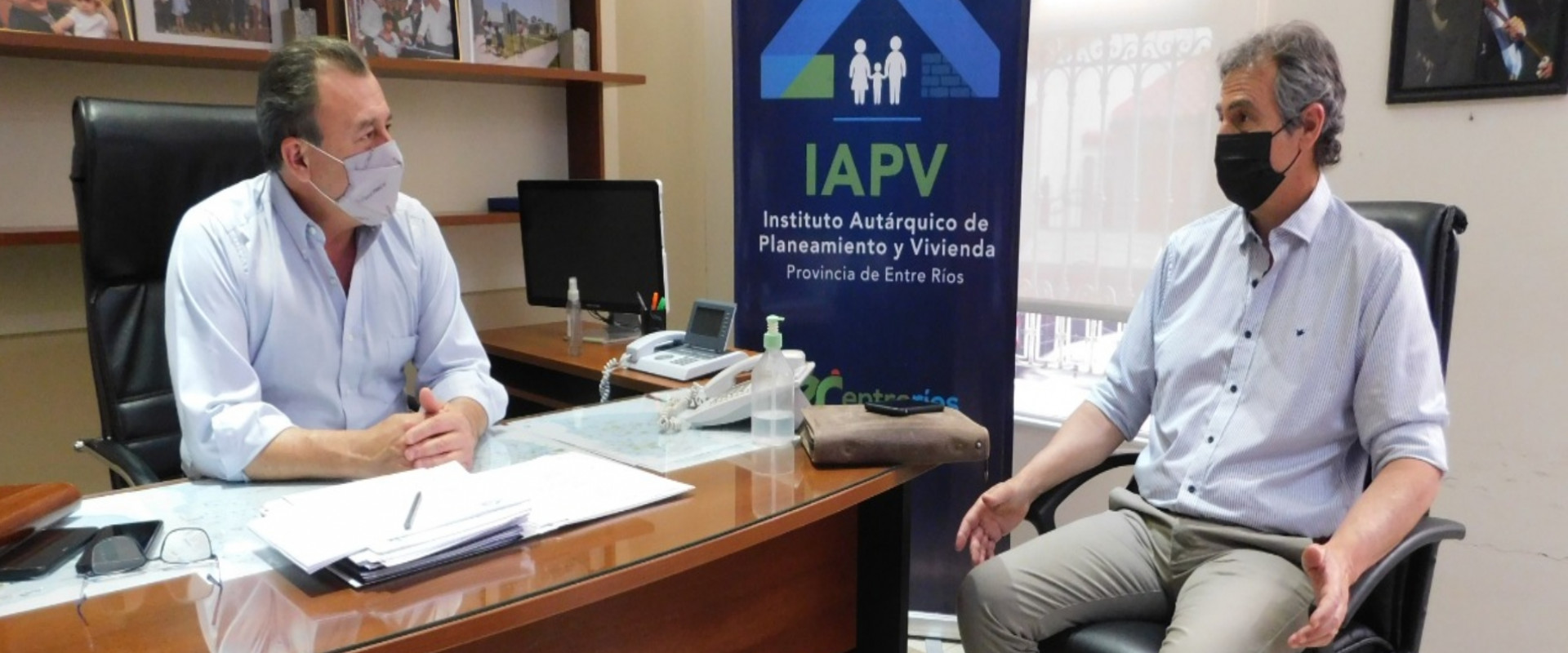 Trabajan en  nuevas soluciones habitacionales para el departamento La Paz