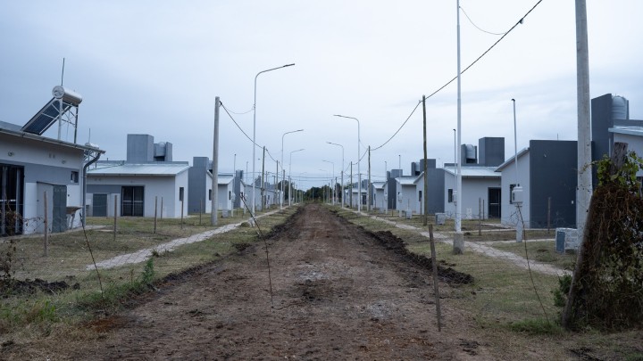 Recorrieron obras de viviendas que se terminarán en Estancia Grande, San Salvador y Villaguay