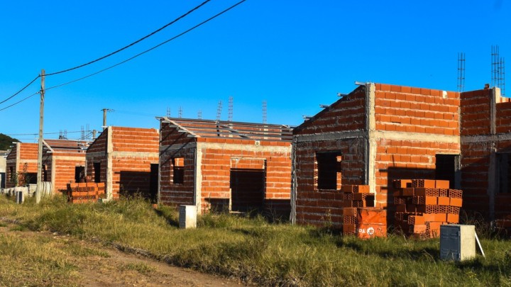 Se reactivó la construcción de viviendas para trabajadores municipales en Chajarí