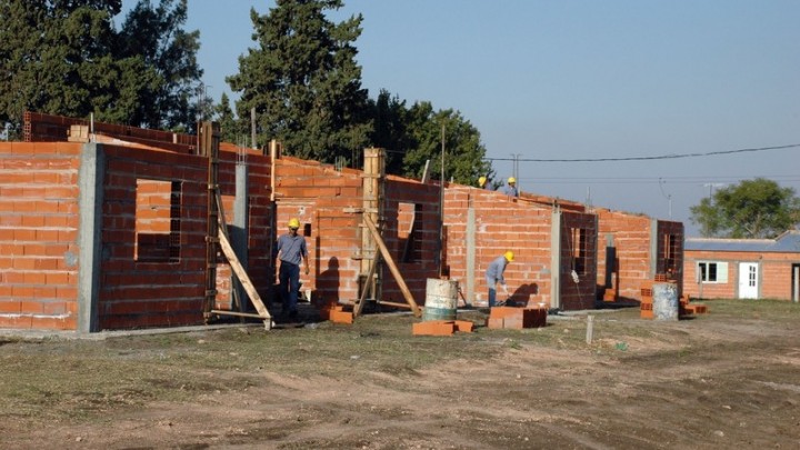 Se licitará la construcción de 158 viviendas para docentes entrerrianos