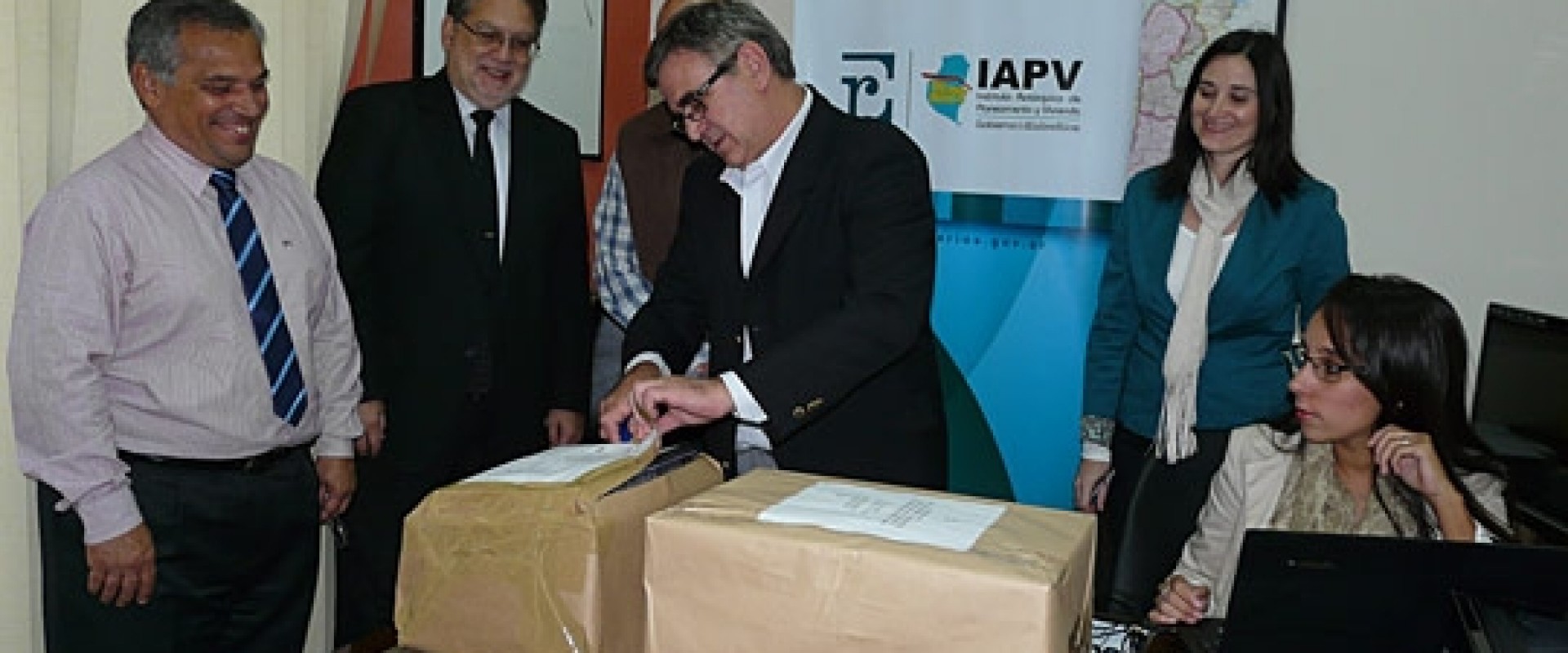 Construirán nuevas viviendas del IAPV en Rosario del Tala, Gobernador Sola, Aldea Santa María y Conscripto Bernardi